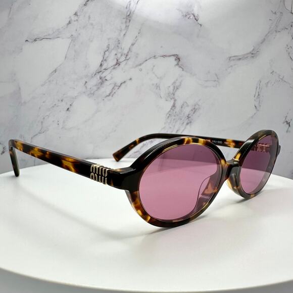New MIU MIU Sunglasses - Picture 3 of 16